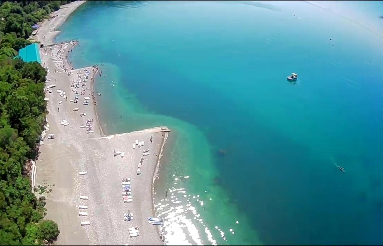 Ривер Гагра Hotel Екстериор снимка