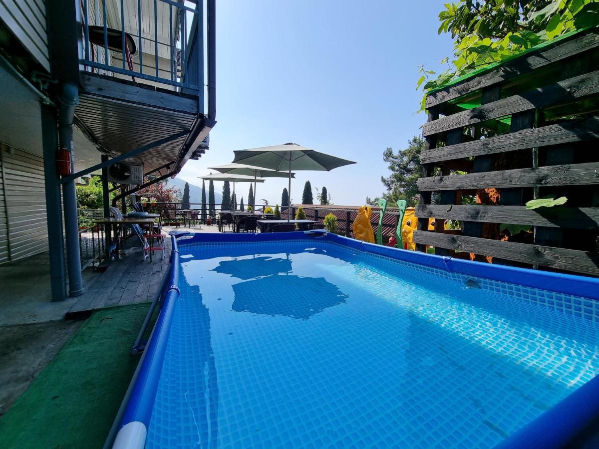 Ривер Гагра Hotel Екстериор снимка